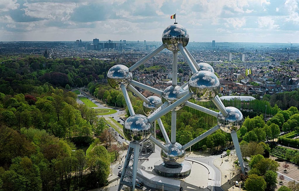 Het Atomium in Brussel vanuit de lucht